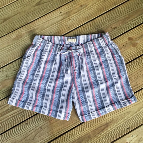 Just Living Linen Shorts 